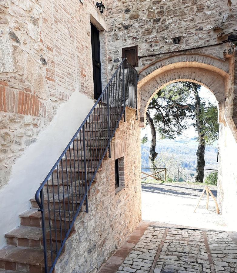 Borgo Petroro Hotell Todi Eksteriør bilde