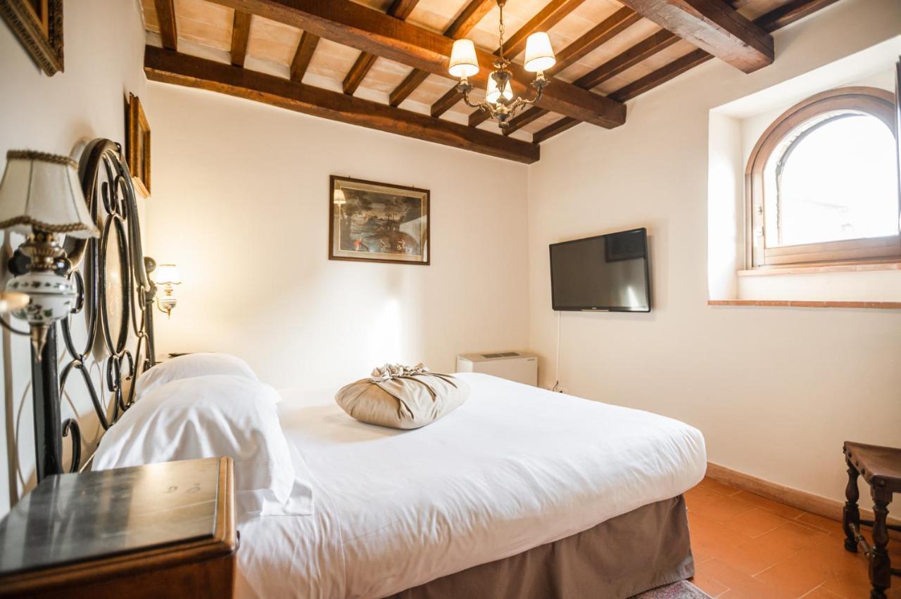 Borgo Petroro Hotell Todi Eksteriør bilde